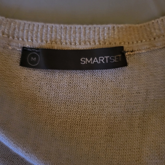 Smart Set Sweater Size Medium - Picture 3 of 4